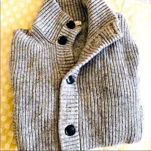 GAP Men’s Cable Knit Heather Grey Cardigan